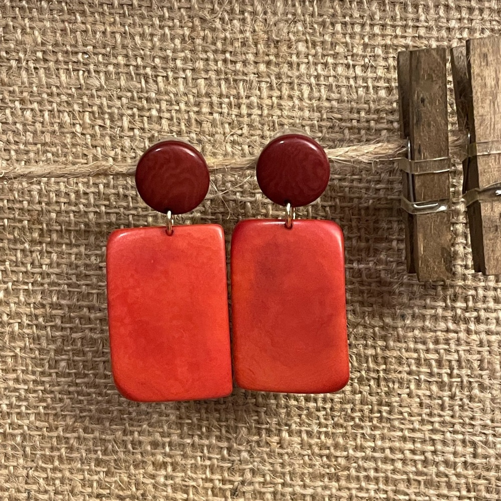 Ditto Earrings ❤️